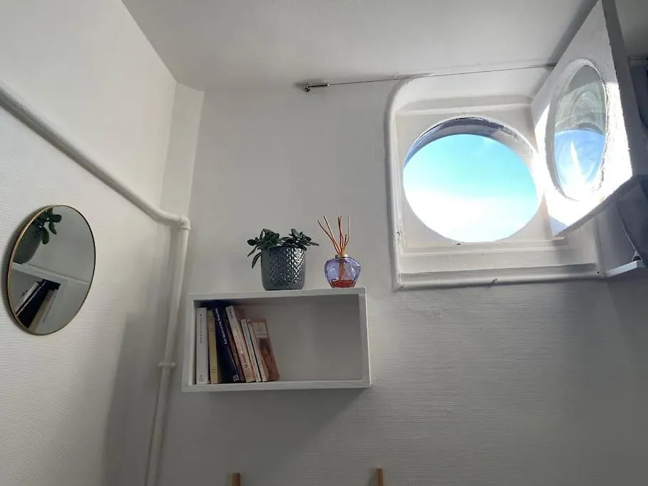 Cosy Et Sous Les Toits De 아파트 파리